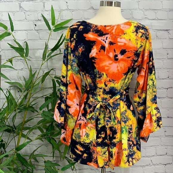 Betsey Johnson Multicolor Watercolor Pattern Top - Picture 3 of 6